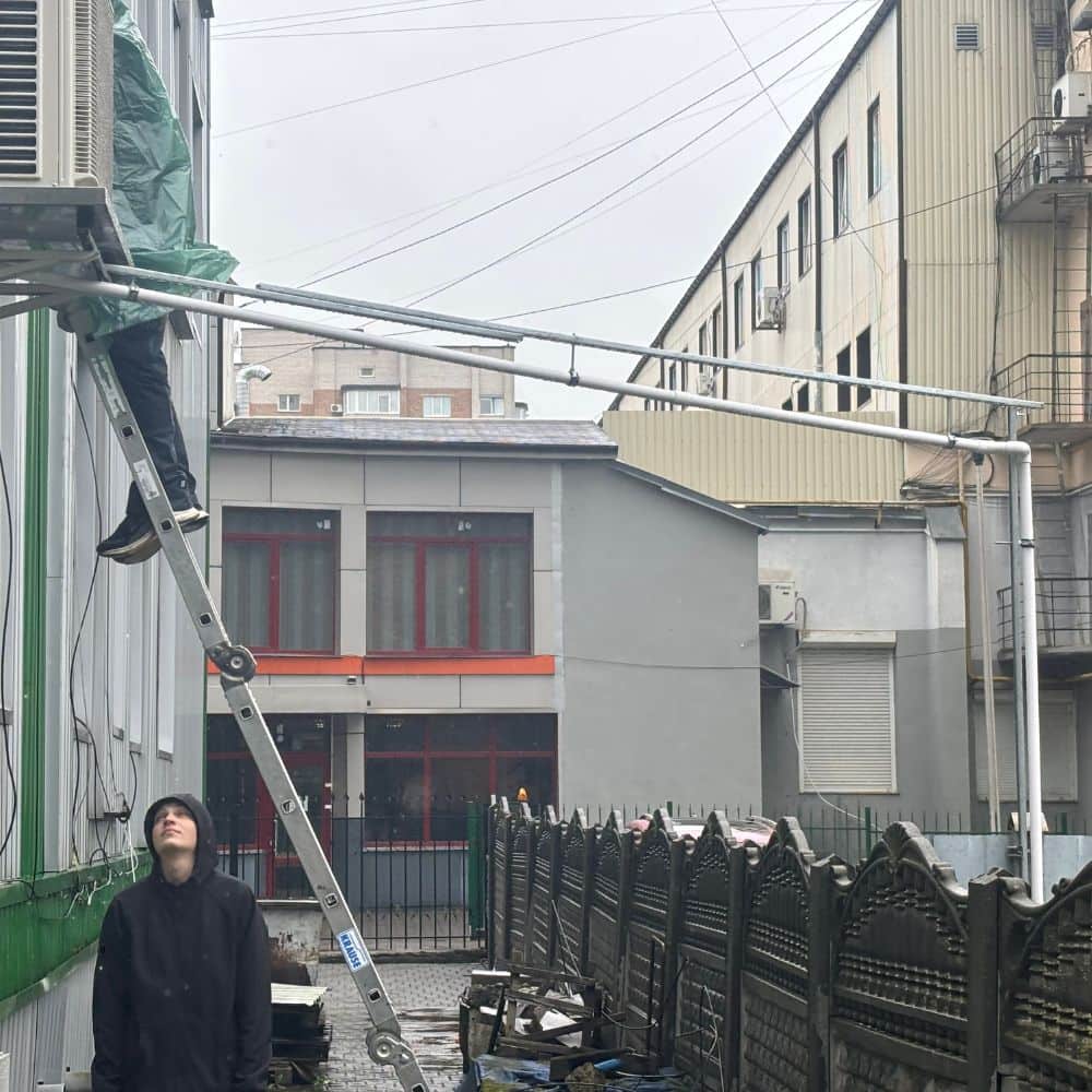 Оцинкована рама для кріплення дренажної труби зовнішнього блоку кондиціонера Panasonic