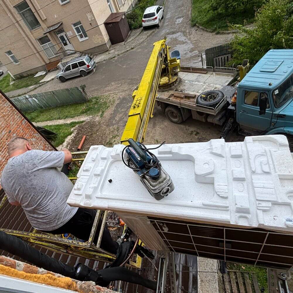 Підготовка кронштейнів та траси для монтажу кондиціонера