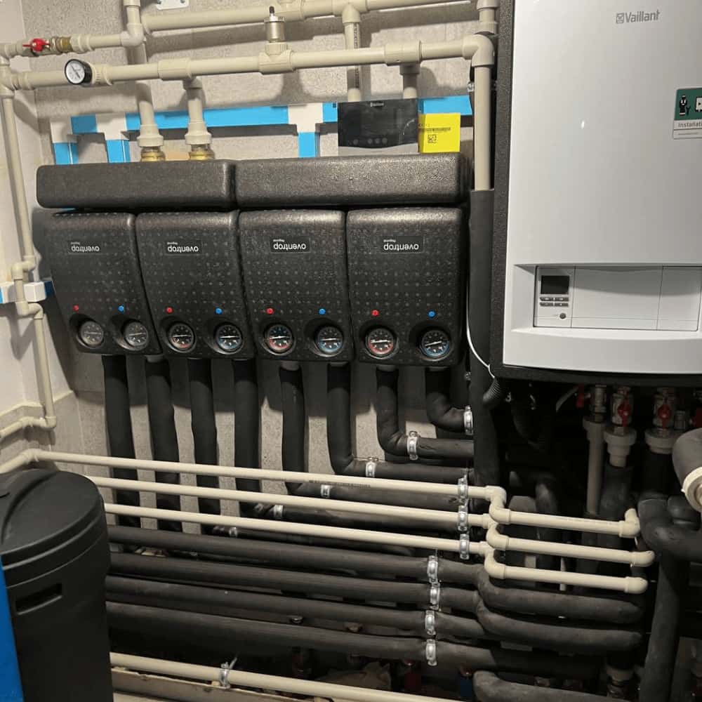 Котельная с насосными группами, коллектором и газовым котлом Vaillant